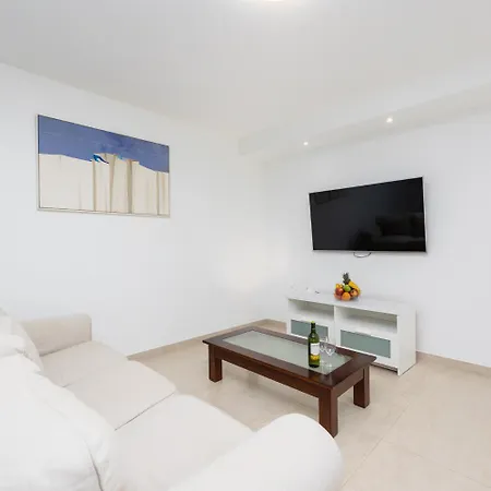 Villa Beyond Playa Blanca (Lanzarote)